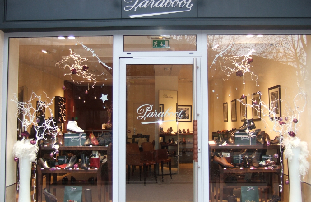 Décoration de vitrine de Noël pour la boutique Paraboot