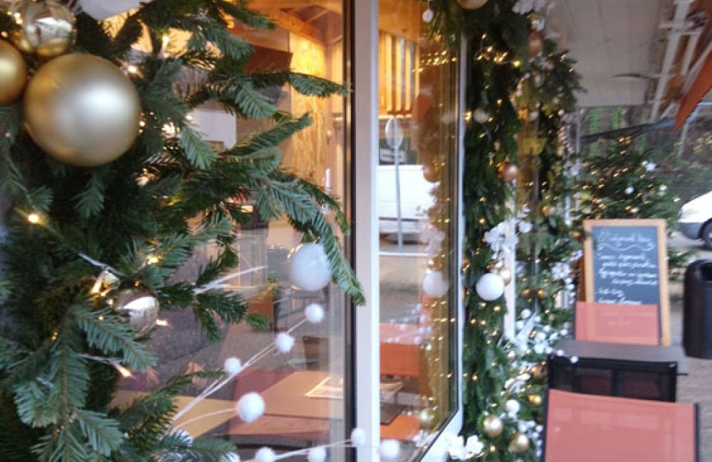 Décorateur évènementiel, nous concevons la décoration de votre vitine