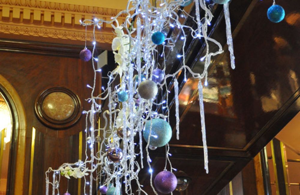 Décoration de Noël au Casino Grand Cercle - Trait d'Emotions