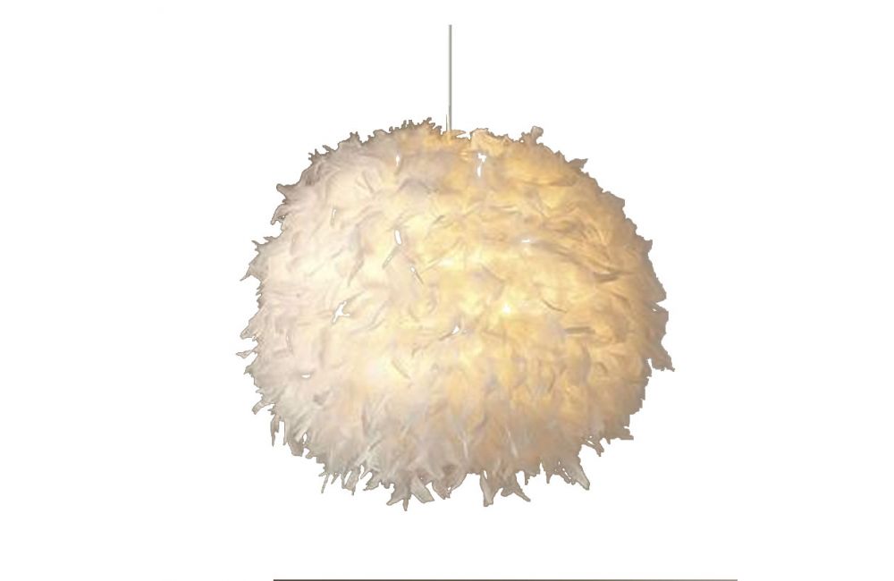 Suspension boule de plumes blanches